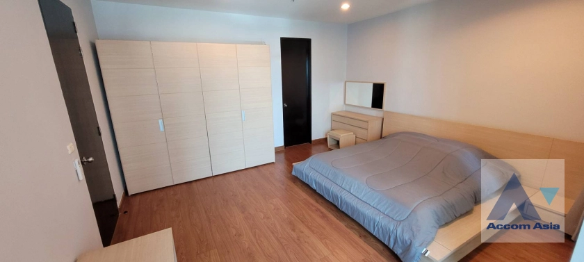unit 3 Bedrooms  Condominium For Rent in Sukhumvit, Bangkok  near BTS Asok - MRT Sukhumvit (1517656)