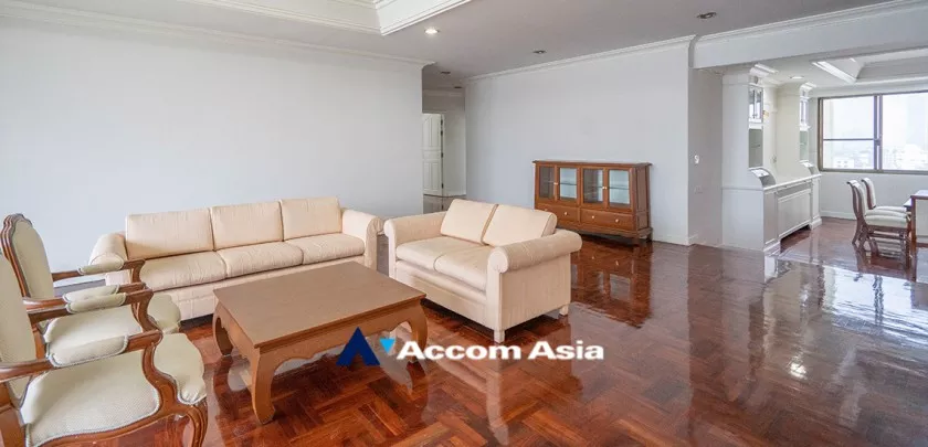 Big Balcony, Pet friendly |  Pet friendly - High rise Apartment in Phrom Phong Apartment  3 Bedroom for Rent BTS Phrom Phong in Sukhumvit Bangkok