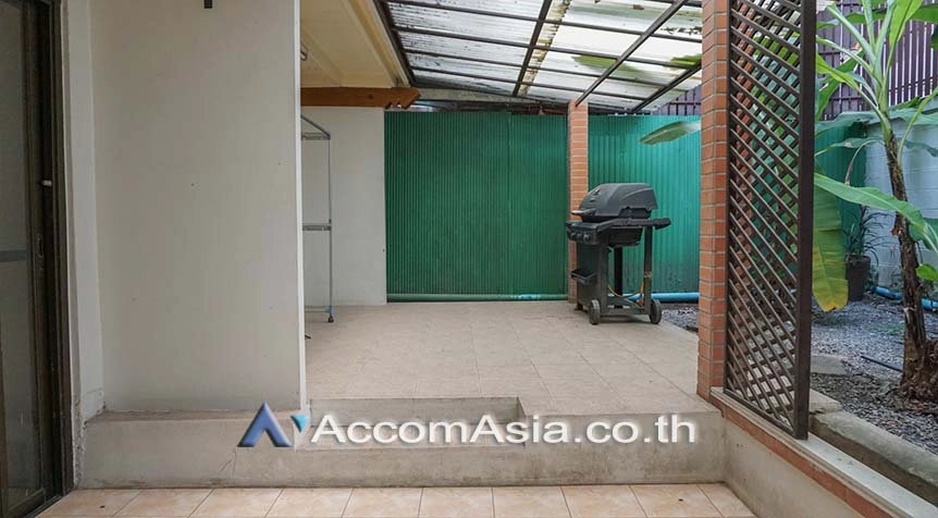  1  2 br House For Rent in Ploenchit ,Bangkok BTS Ratchadamri 20706