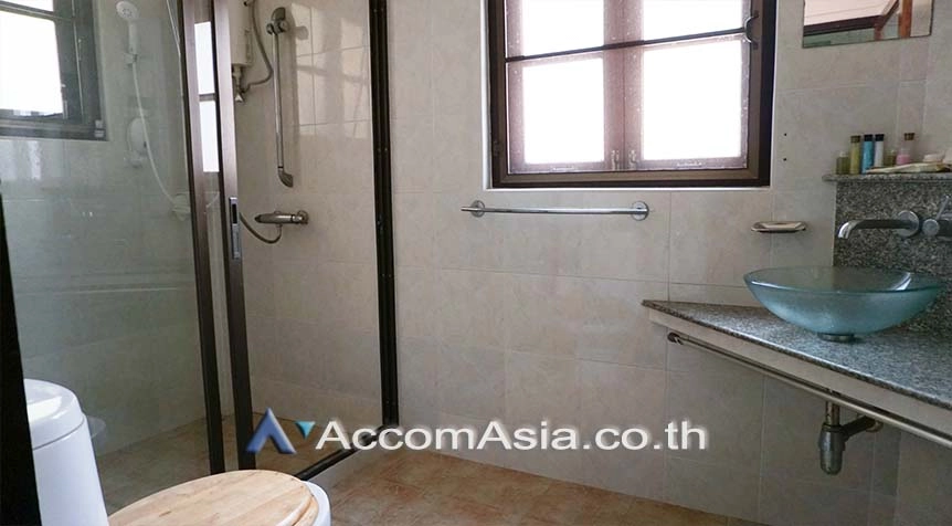 11  2 br House For Rent in Ploenchit ,Bangkok BTS Ratchadamri 20706
