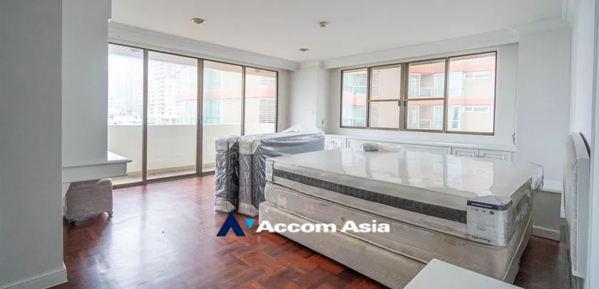 9  3 br Apartment For Rent in Sukhumvit ,Bangkok BTS Phrom Phong at Pet friendly - High rise Apartment 1417670