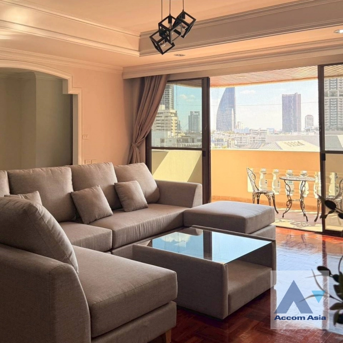 Big Balcony, Pet friendly |  Pet friendly - High rise Apartment in Phrom Phong Apartment  4 Bedroom for Rent BTS Phrom Phong in Sukhumvit Bangkok