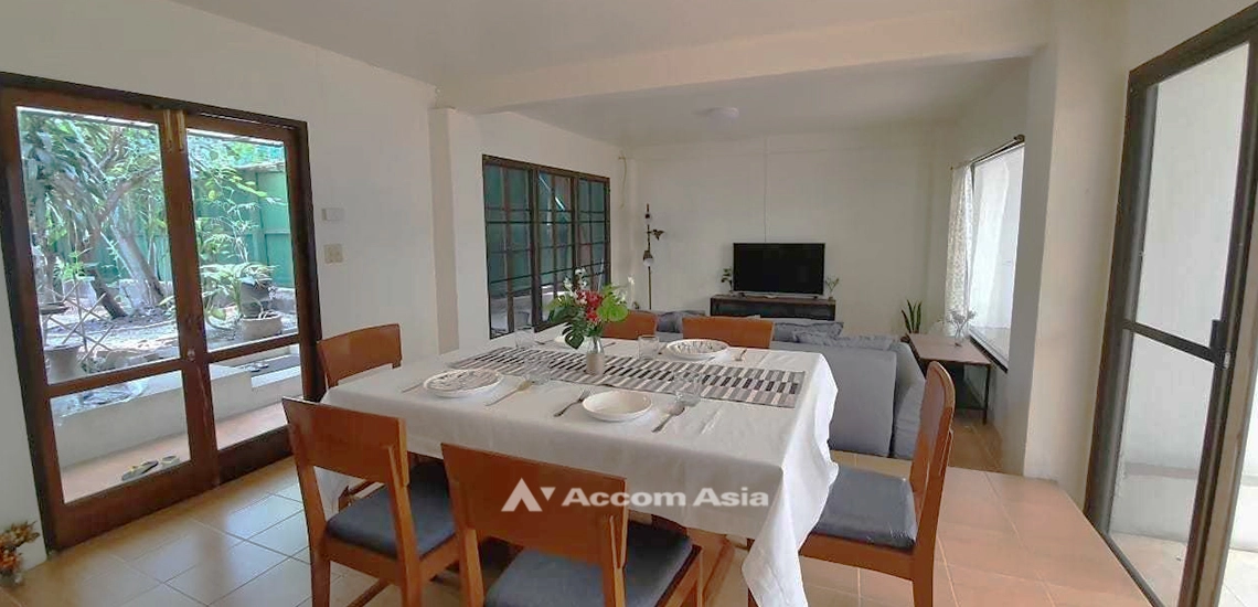 8  2 br House for rent and sale in Ploenchit ,Bangkok BTS Ratchadamri 90266