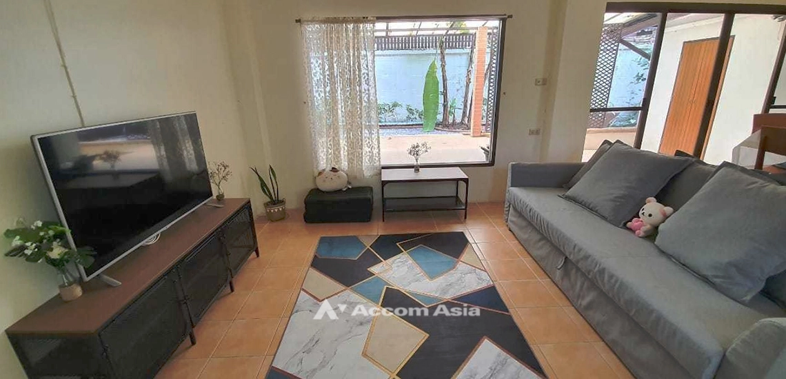 4  2 br House for rent and sale in Ploenchit ,Bangkok BTS Ratchadamri 90266