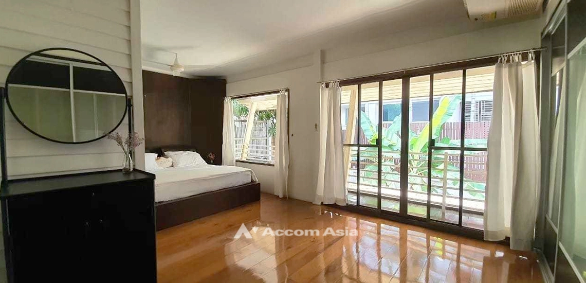 9  2 br House for rent and sale in Ploenchit ,Bangkok BTS Ratchadamri 90266