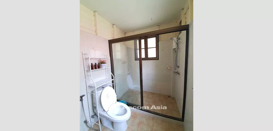 15  2 br House For Rent in ploenchit ,Bangkok BTS Ratchadamri 90266
