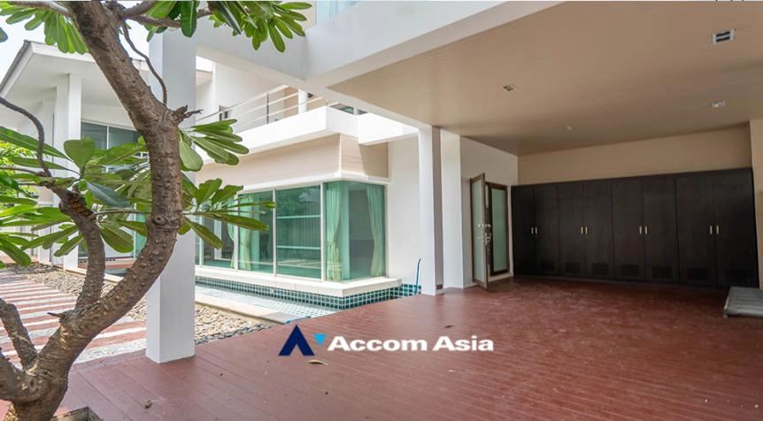 unitHome Office |  3 Bedrooms  House For Rent in Sukhumvit, Bangkok  near BTS Phrom Phong (1917680)