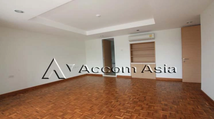 8  5 br Apartment For Rent in Sathorn ,Bangkok BTS Chong Nonsi at Cozy Low-Rise Apartment in a Premium Compound 1417682