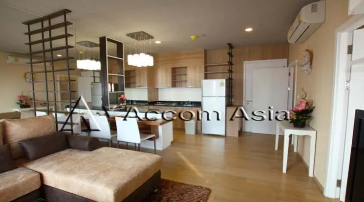 unit 1 Bedroom  Condominium For Rent in Charoen Nakhon, Bangkok  near BTS Krung Thon Buri (1517687)