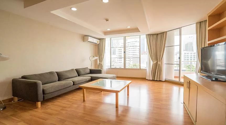 unit 2 Bedrooms  Apartment For Rent in Sukhumvit, Bangkok  near BTS Phrom Phong (1517706)