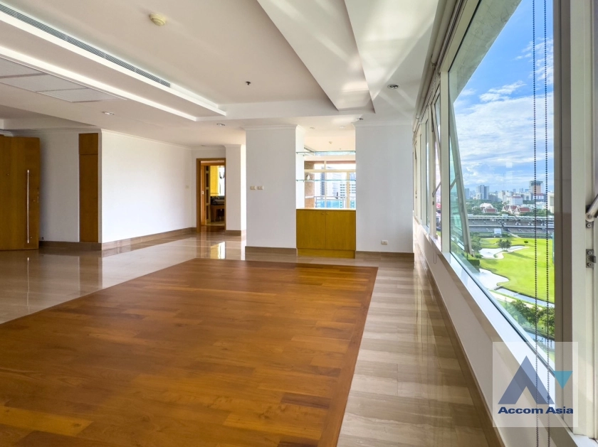 unit 3 Bedrooms  Condominium For Rent & Sale in Ploenchit, Bangkok  near BTS Ratchadamri (1517743)