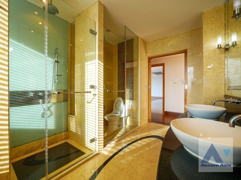 29  3 br Condominium for rent and sale in Ploenchit ,Bangkok BTS Ratchadamri at Baan Ratchadamri 1517743