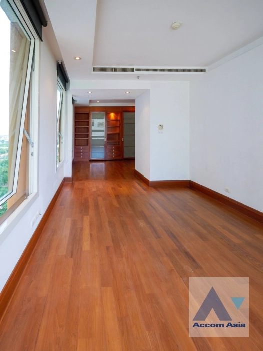 18  3 br Condominium for rent and sale in Ploenchit ,Bangkok BTS Ratchadamri at Baan Ratchadamri 1517743