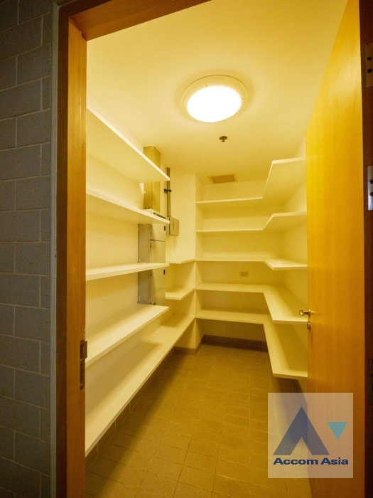 35  3 br Condominium for rent and sale in Ploenchit ,Bangkok BTS Ratchadamri at Baan Ratchadamri 1517743