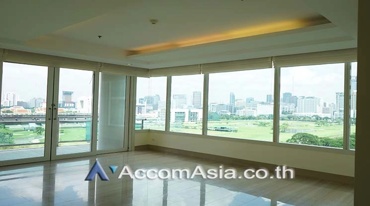 unit 4 Bedrooms  Condominium For Rent in Ploenchit, Bangkok  near BTS Ratchadamri (1517753)