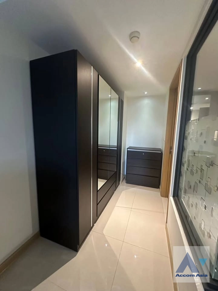 6  1 br Condominium for rent and sale in Sukhumvit ,Bangkok BTS Ekkamai at Socio Sukhumvit 61 AA26883