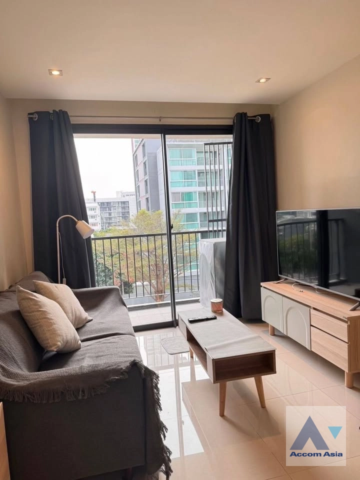 Socio Sukhumvit 61 Condominium  1 Bedroom for Sale & Rent BTS Ekkamai in Sukhumvit Bangkok