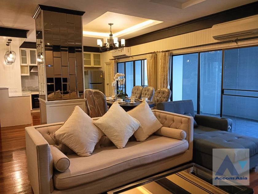 Duplex Condo, Penthouse, Pet friendly |  Fifty Fifth Tower Condominium  3 Bedroom for Sale & Rent BTS Thong Lo in Sukhumvit Bangkok