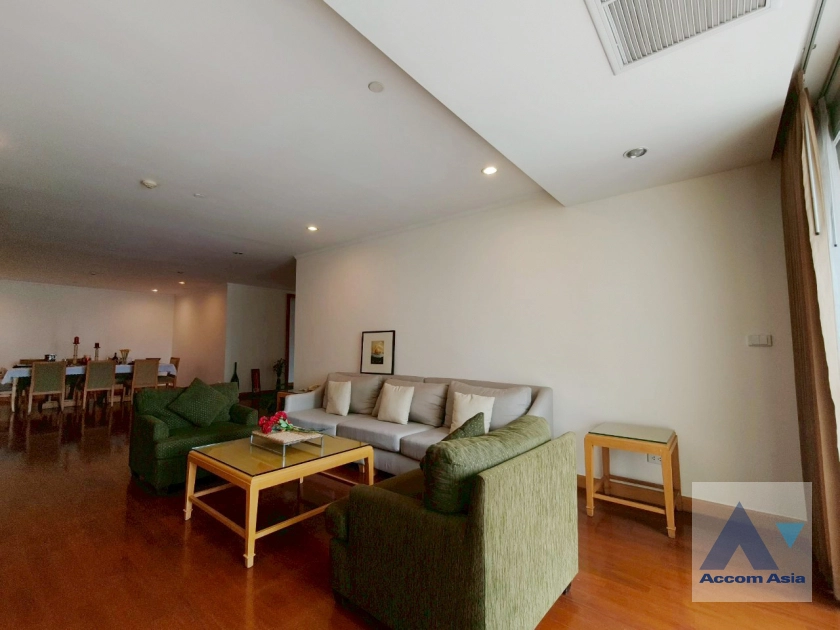  1  3 br Apartment For Rent in Sukhumvit ,Bangkok BTS Phrom Phong at Apartment with Top Facilities, Close to Emshere 1417783