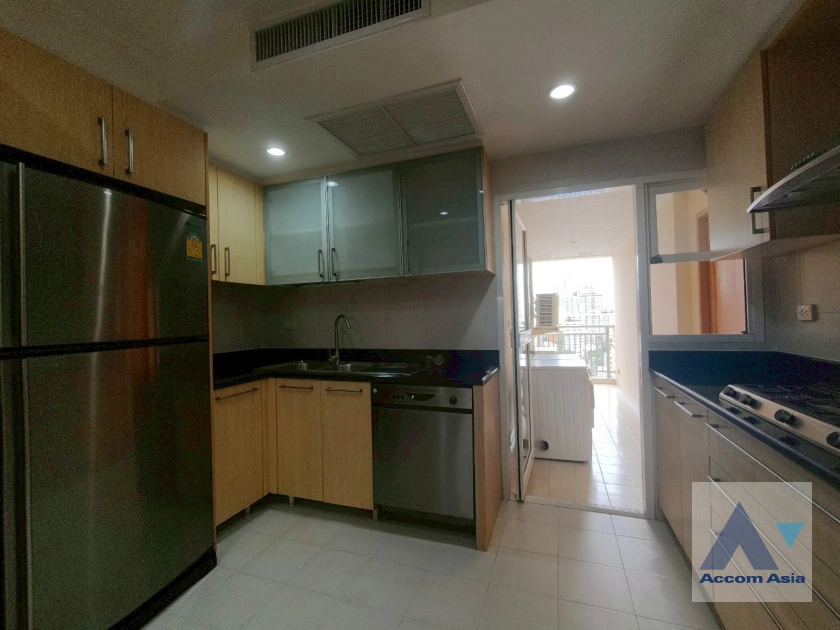 8  3 br Apartment For Rent in Sukhumvit ,Bangkok BTS Phrom Phong at Apartment with Top Facilities, Close to Emshere 1417783