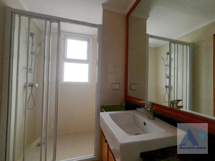 19  3 br Apartment For Rent in Sukhumvit ,Bangkok BTS Phrom Phong at Apartment with Top Facilities, Close to Emshere 1417783