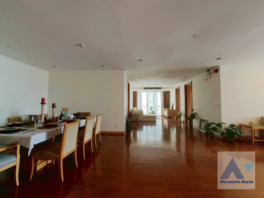 unitPet friendly |  3 Bedrooms  Apartment For Rent in Sukhumvit, Bangkok  near BTS Phrom Phong (1417783)