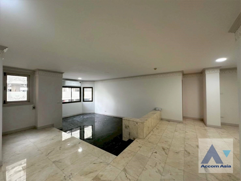 The Heritage Condominium  2 Bedroom for Sale & Rent BTS Nana in Sukhumvit Bangkok