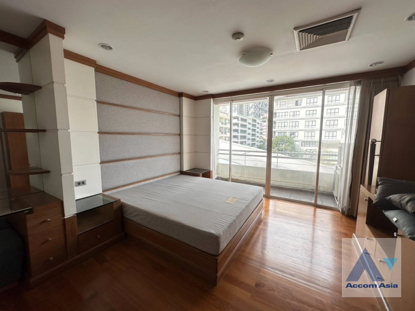 unitPet friendly |  2 Bedrooms  Apartment For Rent in Sathorn, Bangkok  near BTS Chong Nonsi (1417917)