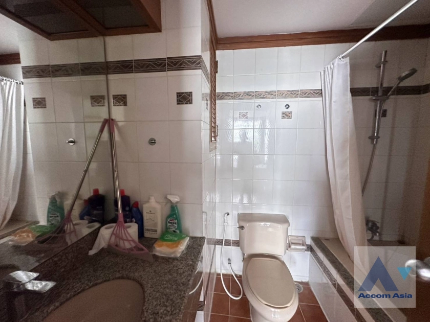 unitPet friendly |  2 Bedrooms  Apartment For Rent in Sathorn, Bangkok  near BTS Chong Nonsi (1417917)