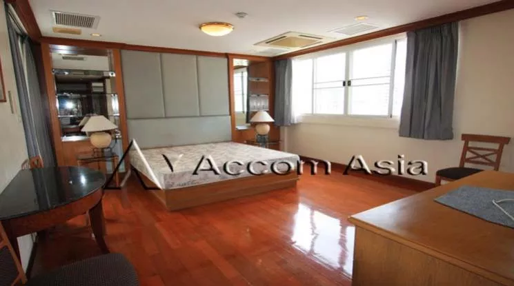 7  3 br Apartment For Rent in Sathorn ,Bangkok BTS Chong Nonsi at Classic Contemporary Style 1417918