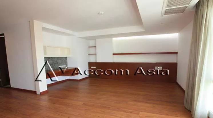 8  4 br Apartment For Rent in Sukhumvit ,Bangkok BTS Thong Lo at Ideal for family living and pet lover 1417946