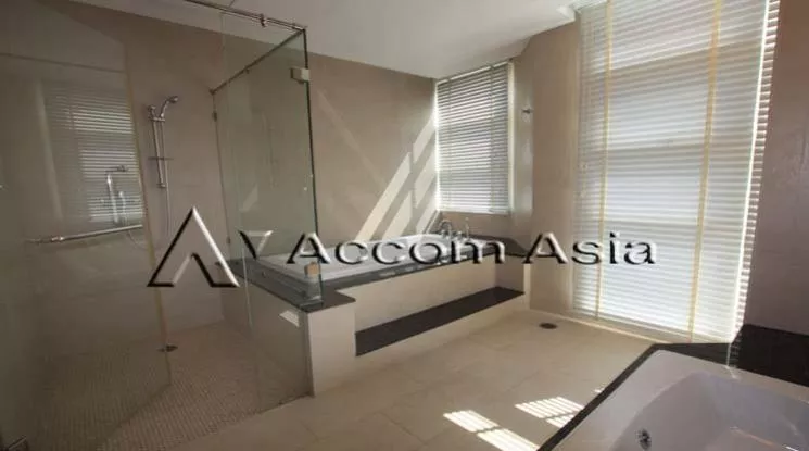 9  4 br Apartment For Rent in Sukhumvit ,Bangkok BTS Thong Lo at Ideal for family living and pet lover 1417946