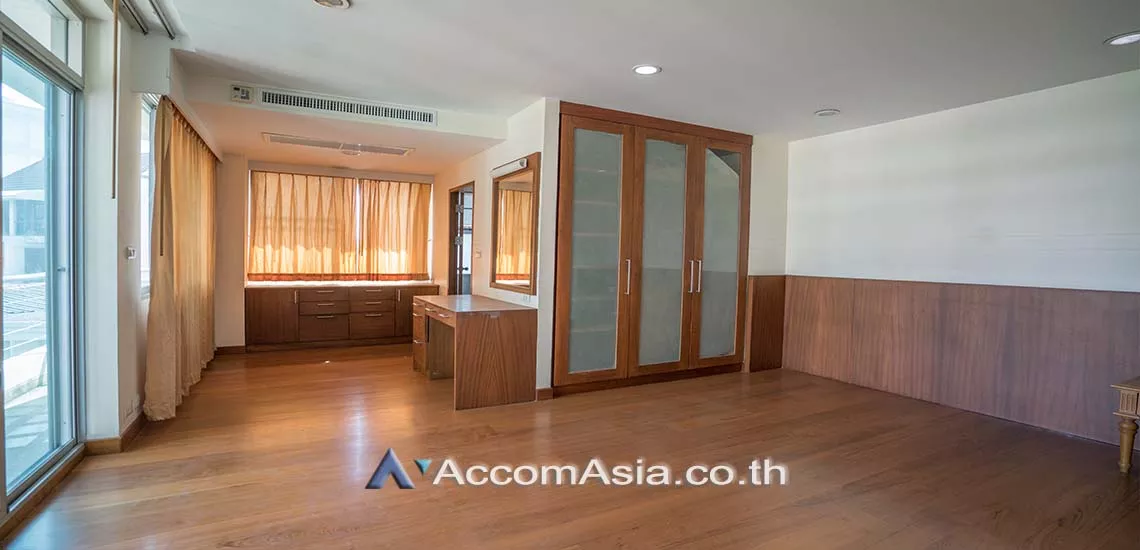 4  3 br Apartment For Rent in Sukhumvit ,Bangkok BTS Phrom Phong at Peaceful environment 1417959
