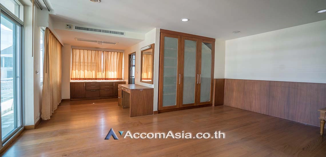 4  3 br Apartment For Rent in Sukhumvit ,Bangkok BTS Phrom Phong at Peaceful Location 3 Mins Walk to Community Malls 1417959