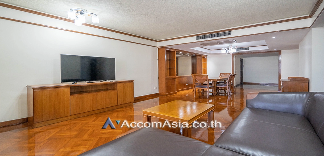 unit 3 Bedrooms  Apartment For Rent in Sukhumvit, Bangkok  near BTS Thong Lo (1417970)