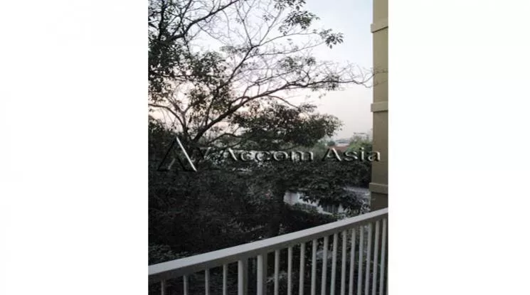 unit 1 Bedroom  Condominium For Rent & Sale in Sukhumvit, Bangkok  near BTS Ekkamai (1517988)