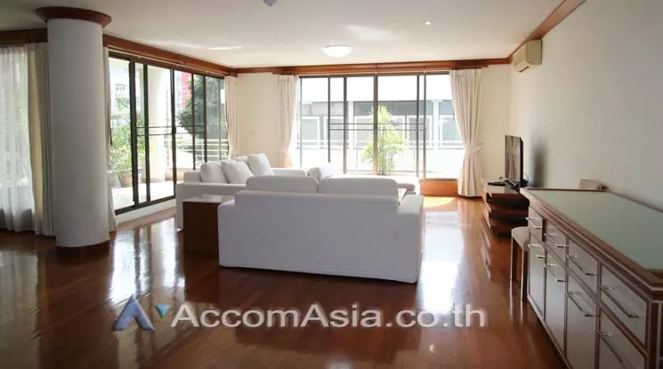 unit 3 Bedrooms  Apartment For Rent in Sukhumvit, Bangkok  near BTS Asok - MRT Sukhumvit (1417993)
