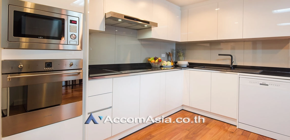 unit 2 Bedrooms  Apartment For Rent in Sukhumvit, Bangkok  near BTS Asok - MRT Sukhumvit (1418014)