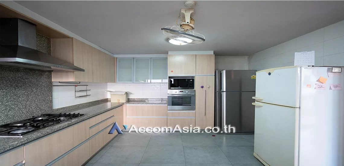 Big Balcony, Pet friendly |  3 Bedrooms  Apartment For Rent in Sukhumvit, Bangkok  near BTS Asok - MRT Sukhumvit (1418015)