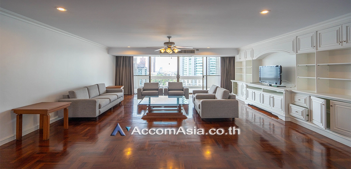 Big Balcony, Pet friendly |  Peaceful and Pet-Friendly Residence in Asoke Apartment  3 Bedroom for Rent MRT Sukhumvit in Sukhumvit Bangkok