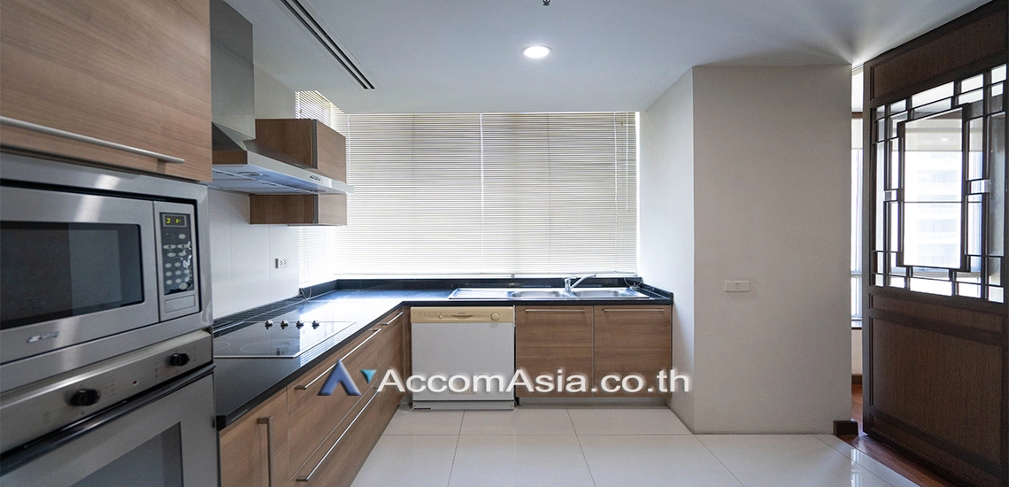 unit 2 Bedrooms  Apartment For Rent in Sukhumvit, Bangkok  near BTS Thong Lo (1418020)