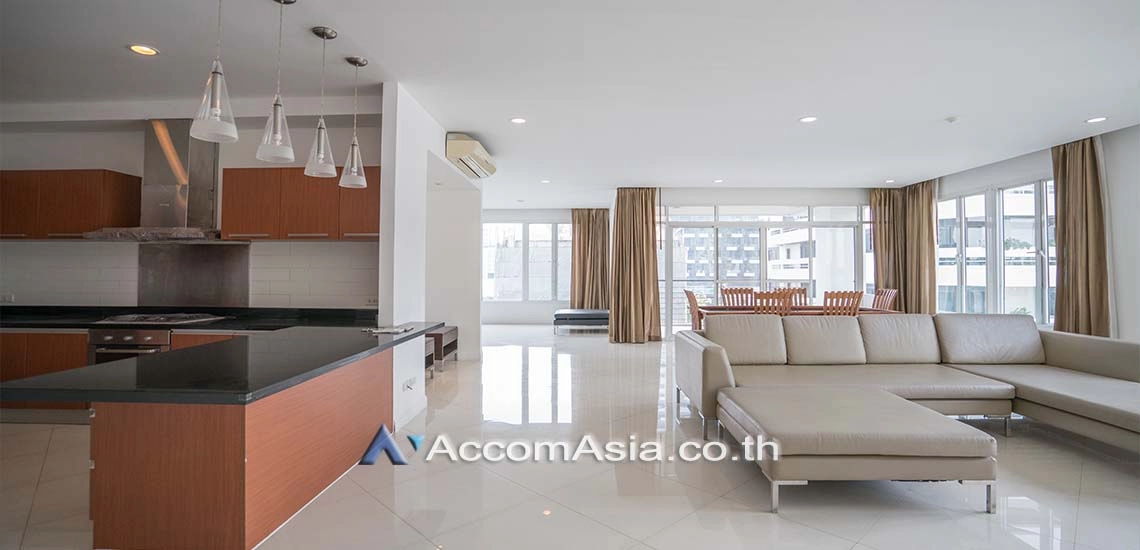 unit 4 Bedrooms  Apartment For Rent in Sukhumvit, Bangkok  near BTS Asok - MRT Sukhumvit (1418027)