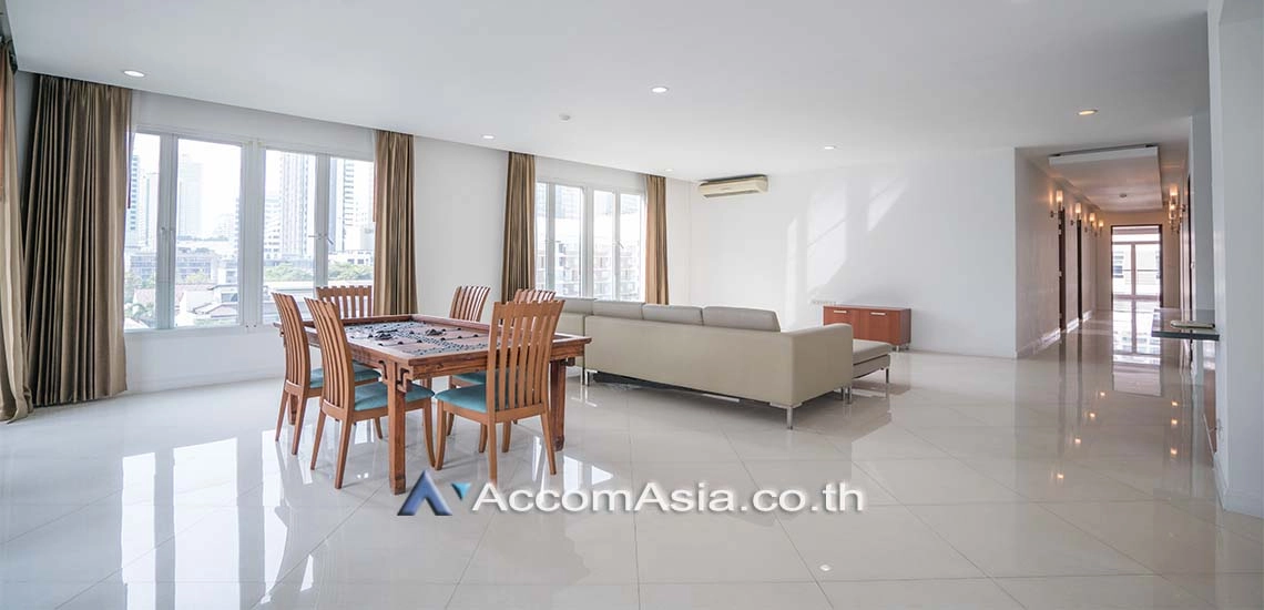 unit 4 Bedrooms  Apartment For Rent in Sukhumvit, Bangkok  near BTS Asok - MRT Sukhumvit (1418027)
