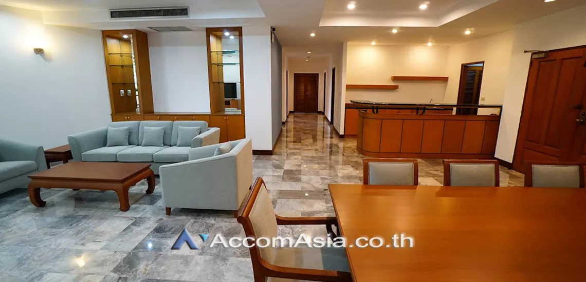 unit 3 Bedrooms  Apartment For Rent in Sukhumvit, Bangkok  near BTS Phrom Phong (1418052)