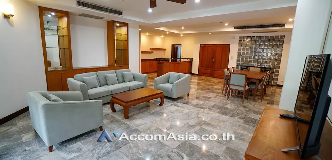 unit 3 Bedrooms  Apartment For Rent in Sukhumvit, Bangkok  near BTS Phrom Phong (1418052)