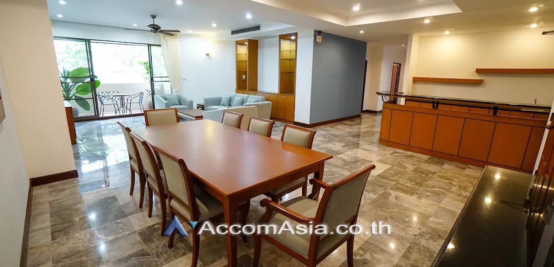unit 3 Bedrooms  Apartment For Rent in Sukhumvit, Bangkok  near BTS Phrom Phong (1418052)