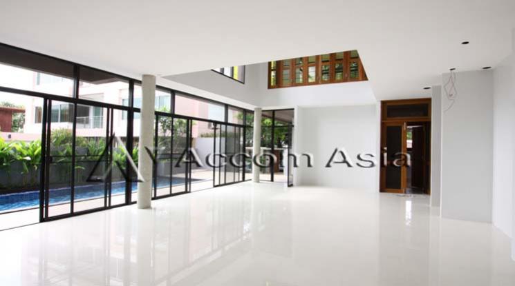  1  3 br House For Rent in sukhumvit ,Bangkok BTS Thong Lo 100058