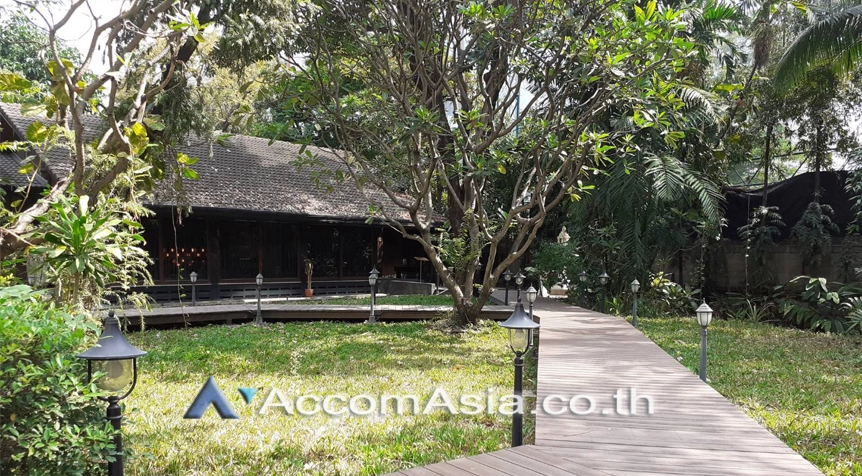 unitHome Office |  3 Bedrooms  House For Rent in Sukhumvit, Bangkok  near BTS Phrom Phong - BTS Ekkamai (1918090)