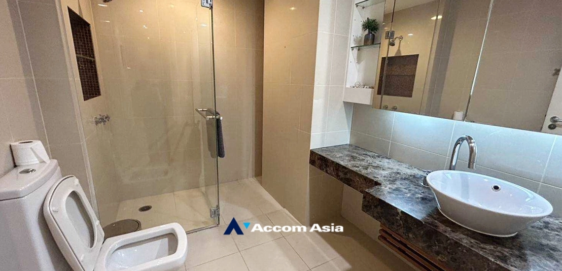 15  3 br Condominium For Rent in Silom ,Bangkok BTS Sala Daeng - MRT Silom at The Legend Saladaeng 1518098