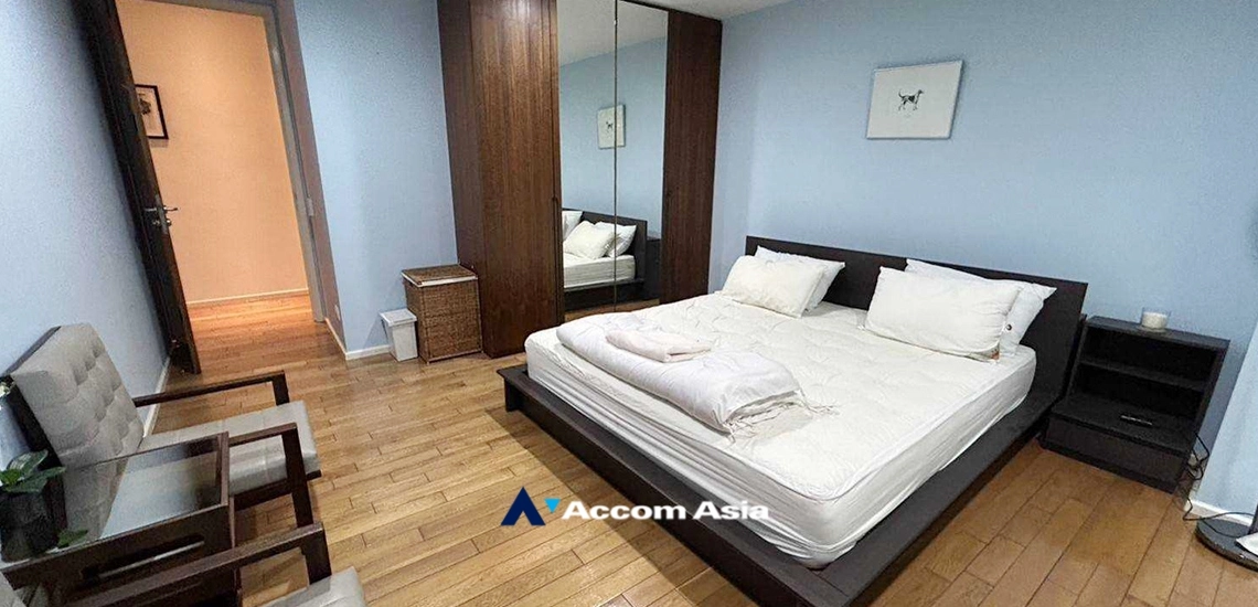 11  3 br Condominium For Rent in Silom ,Bangkok BTS Sala Daeng - MRT Silom at The Legend Saladaeng 1518098